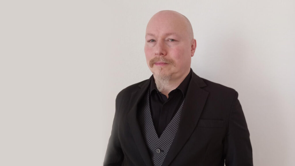 Aron A. weller Mr. Cloud Data Platform